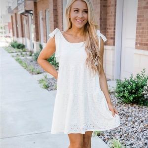 Pink Lily Lifetime Of Joy White Dress Small